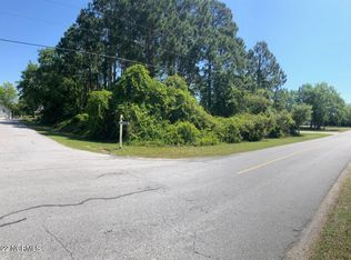 1518 Chadwick Shores Dr, Sneads Ferry, NC 28460