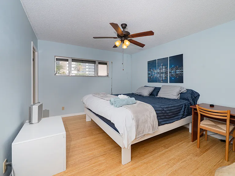 1301 Gulf Blvd #201 — Photo 32