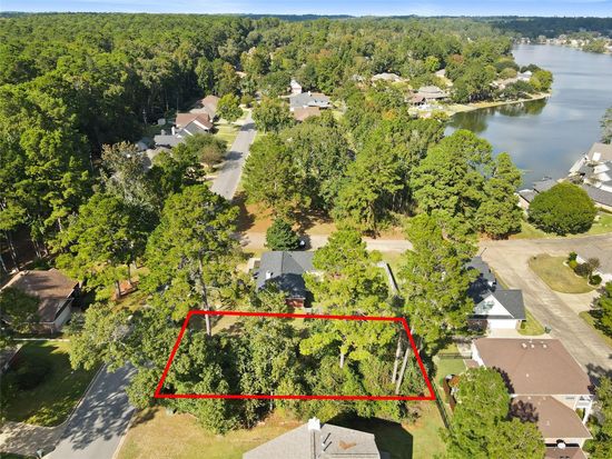1454 River Oaks Dr, Huntsville, TX 77340