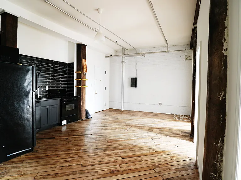 885 Park Ave #2G — Photo 3