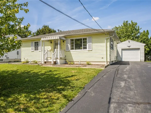 4 Dewey Ave, Batavia, NY 14020