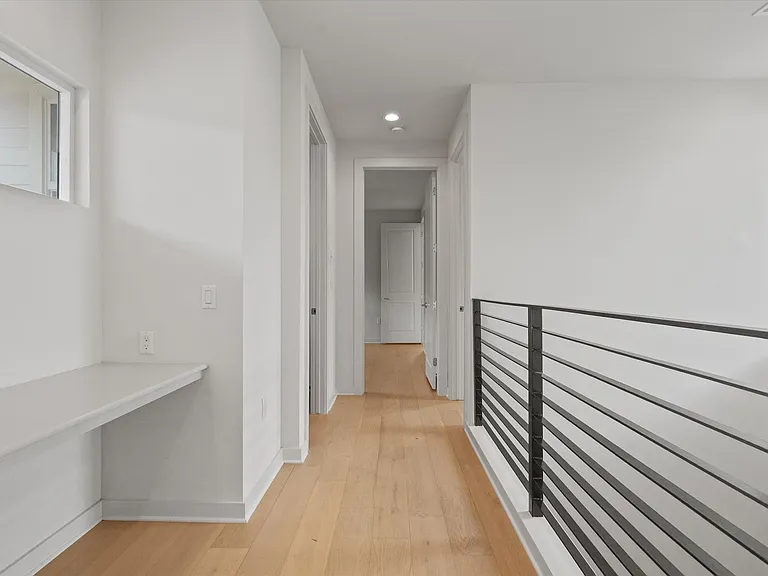 2509 S 4th St — Photo 29
