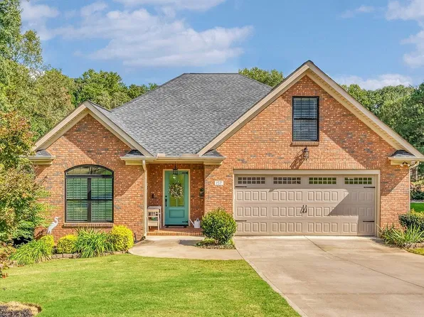 157 Hidden Ridge Dr, Spartanburg, SC 29301