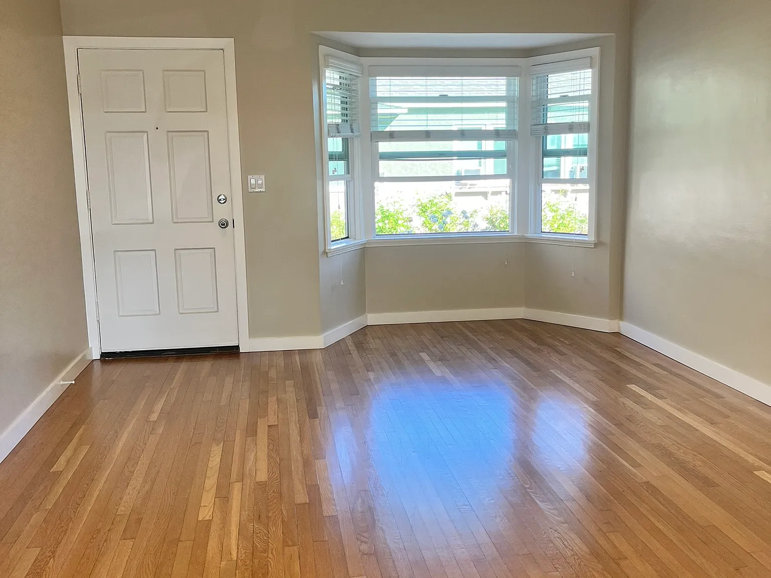 1 bed, 750 sqft, $2,350 — Photo 4