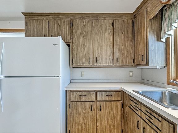 5th image of 3701 Salisbury Ave