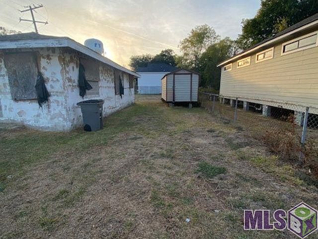 2nd image of 2660 Georgia St