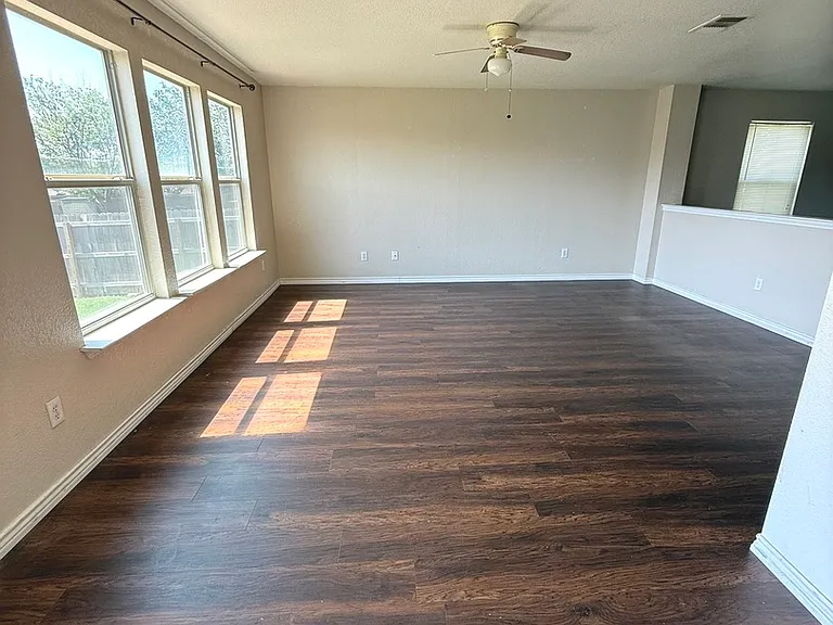 9310 Dublin Grn — Photo 7