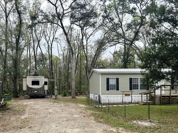 860 NE 262nd Ave, Old Town, FL 32680