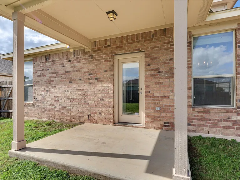18705 Moreto Loop — Photo 19