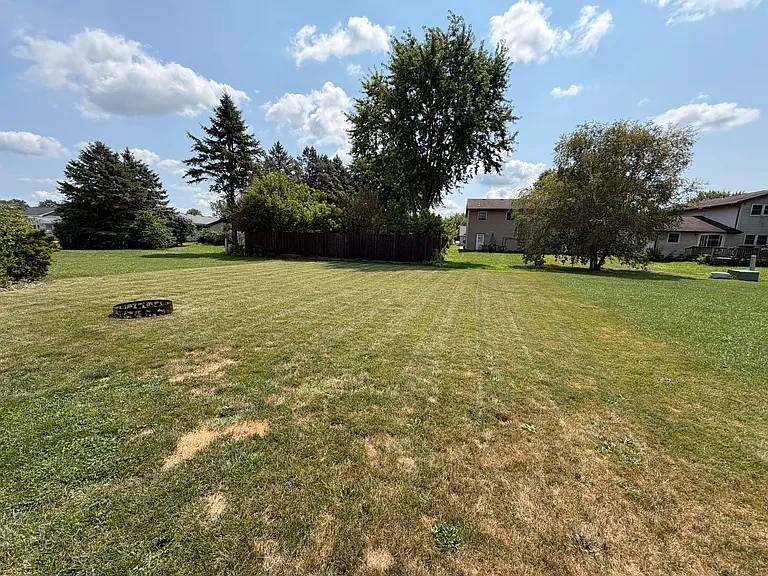 514 Pheasant Dr — Photo 24