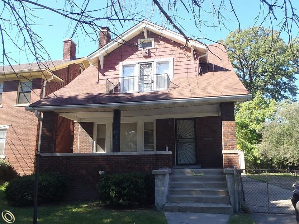 1st image of 3300 Gladstone St