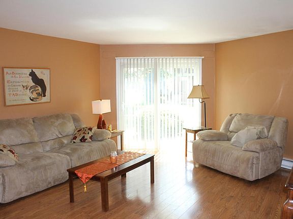 3rd image of W169N11414 Biscayne Dr