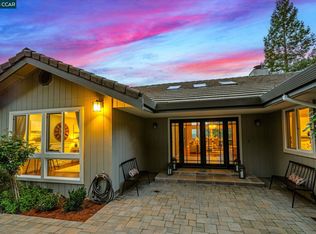 965 Ridge Dr, Concord, CA 94518