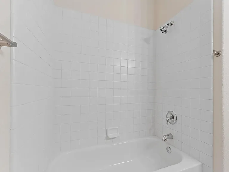 1058 Chip Ct — Photo 22