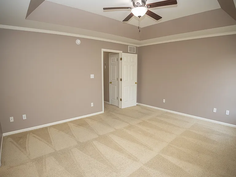 3725 Oxford Rd — Photo 25