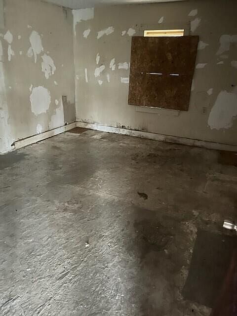 2nd image of 2605 Britt Ln
