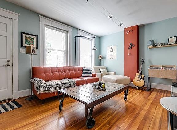 5th image of 3338 Parkwood Ave