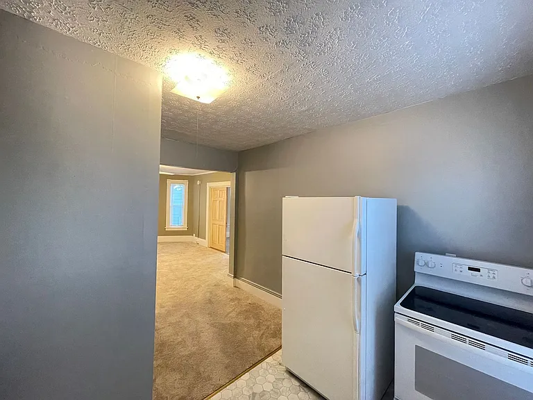 601 Hevey St #5 — Photo 6