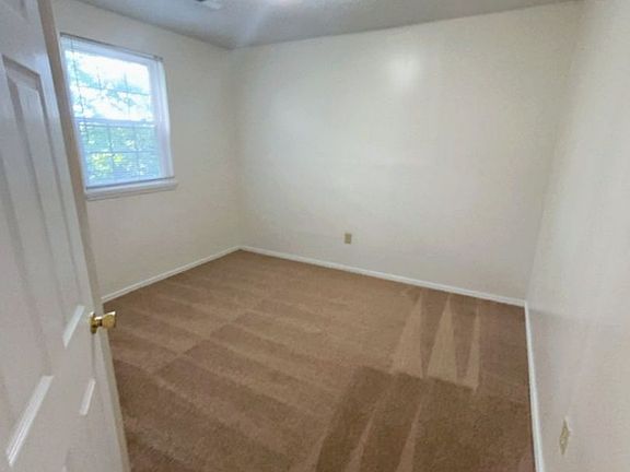 4th image of 146 Dogwood Pointe Dr #2