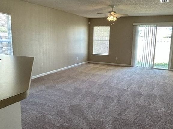 5th image of 950 Wynfield Cir