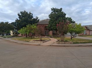2029 Peachtree Ln, Wichita Falls, TX 76308