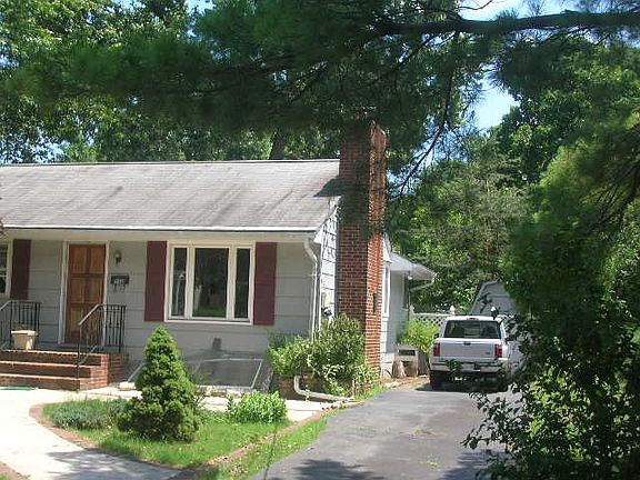 2nd image of 150 Porter Dr