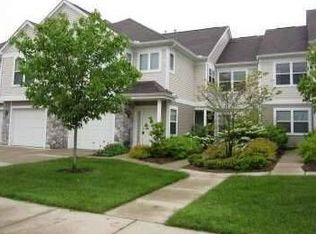 731 Creekstone Ln, Chelsea, MI 48118