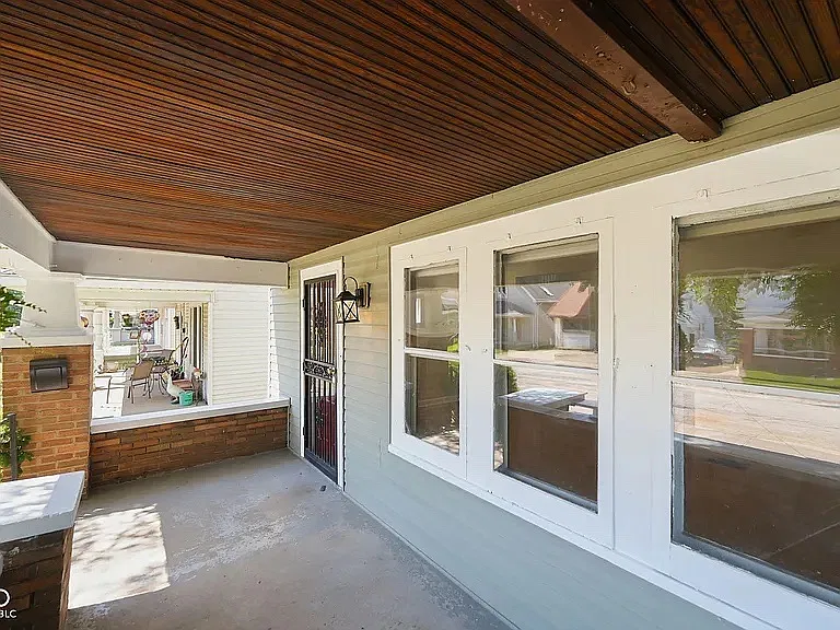 4 bed, 1555 sqft, $1,800 — Photo 2