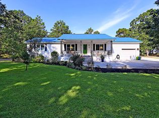 1127 Cleveland St, Elloree, SC 29047