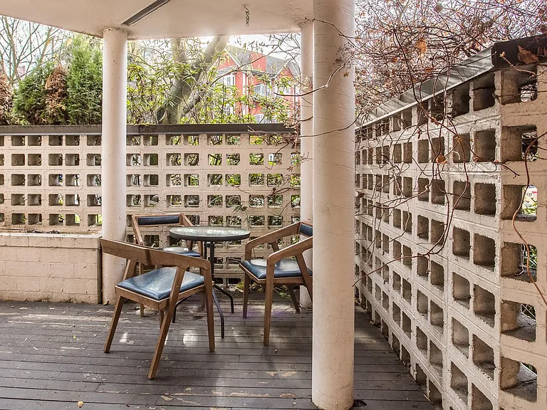 1405 Haro St #103 — Photo 17