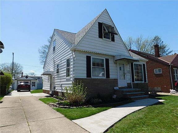 3rd image of 13905 Liberty Ave