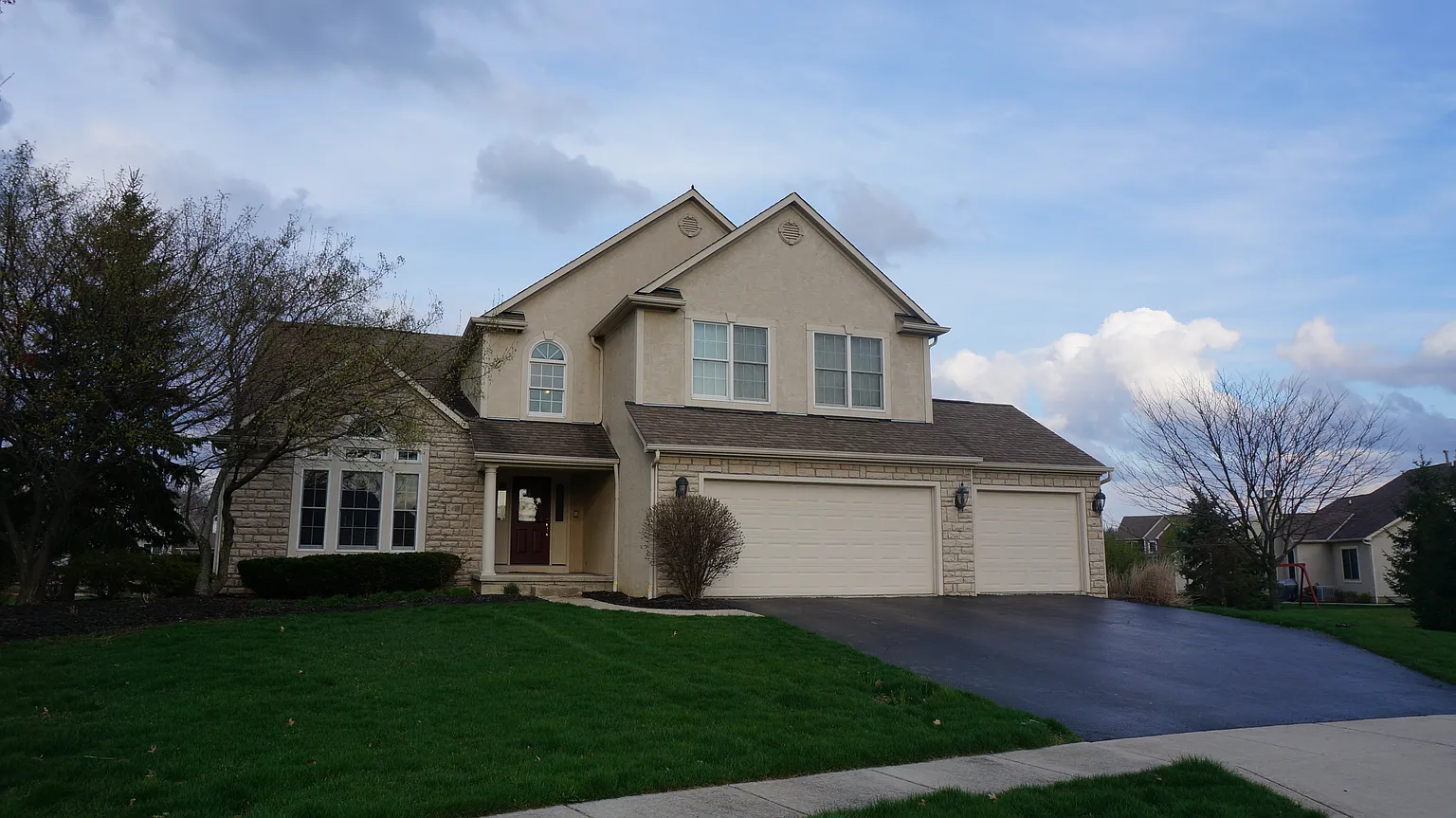 2427 Lora Ct photo 1