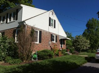 1734 Rockvale Rd, Lancaster, PA 17602