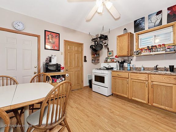 5th image of 2906 W McLean Ave