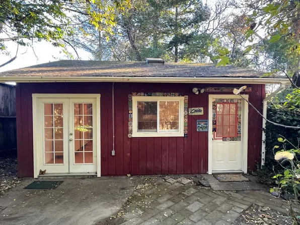 8710 Graton Rd, Sebastopol, CA 95472