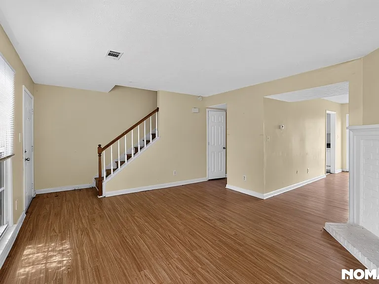 1028 Jeanette Ln — Photo 16
