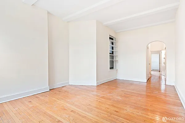 Rented by Oxford Property Group | media 19