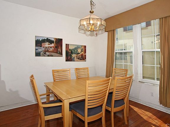 2nd image of 499 W Summerfield Cir