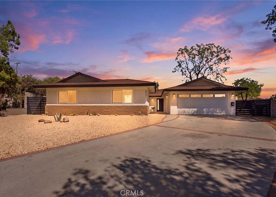 1st image of 577 Bishop Pl