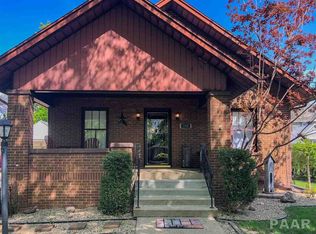 716 S 6th St, Pekin, IL