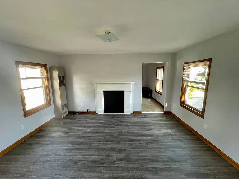 49 Ledward Ave — Photo 5