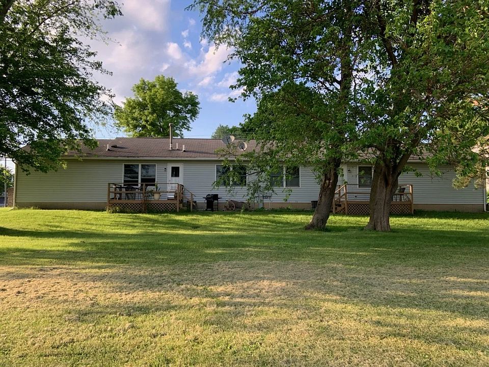 2nd image of 207 W Brayton Rd #B