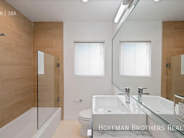 1117 S Cochran Ave #1 — Photo 9
