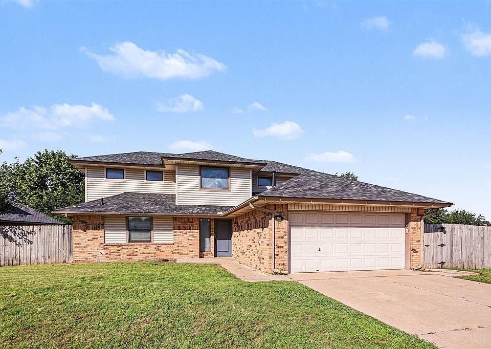 1st image of 2441 E Hills Dr