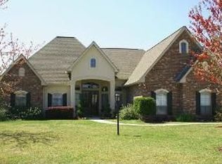 1042 River Ct, Mandeville, LA 70448