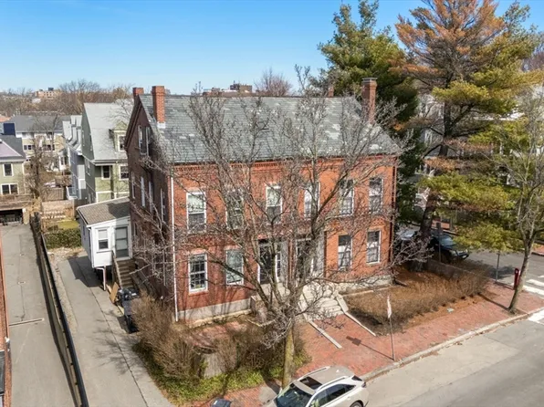 343 Harvard St, Cambridge, MA 02138