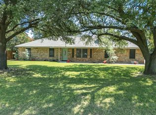 140 Mabry Ln, Red Oak, TX 75154