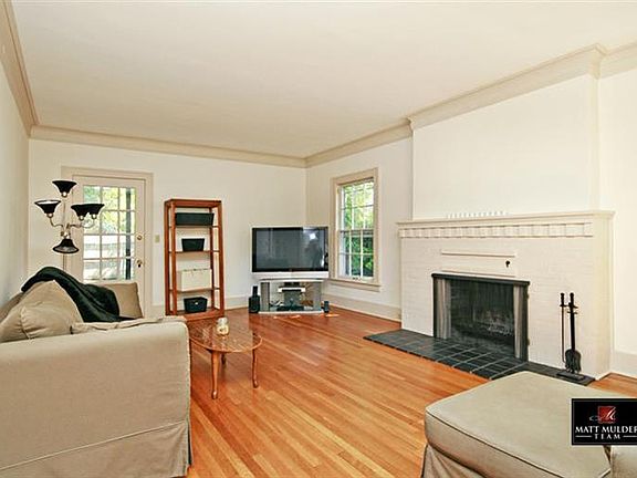 4th image of 1518 Henderson Dr