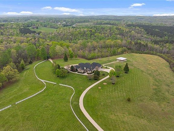 4th image of 265 Phillip Henderson Rd