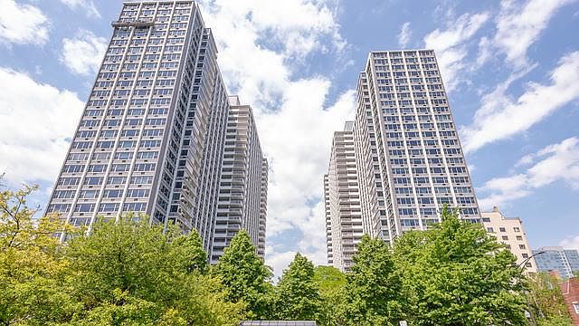 1st image of 4250 N Marine Dr APT 2131